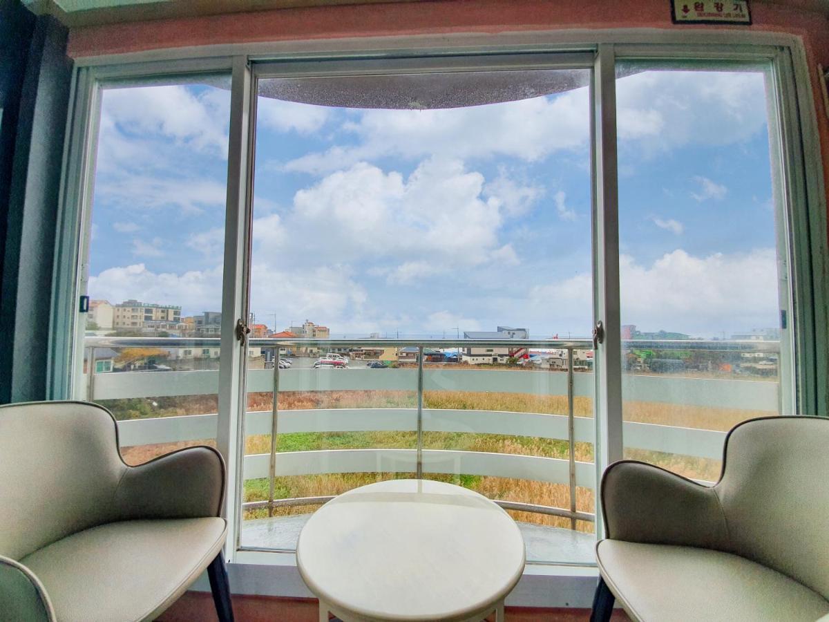 Jeju Ocean Family Hotel Екстериор снимка